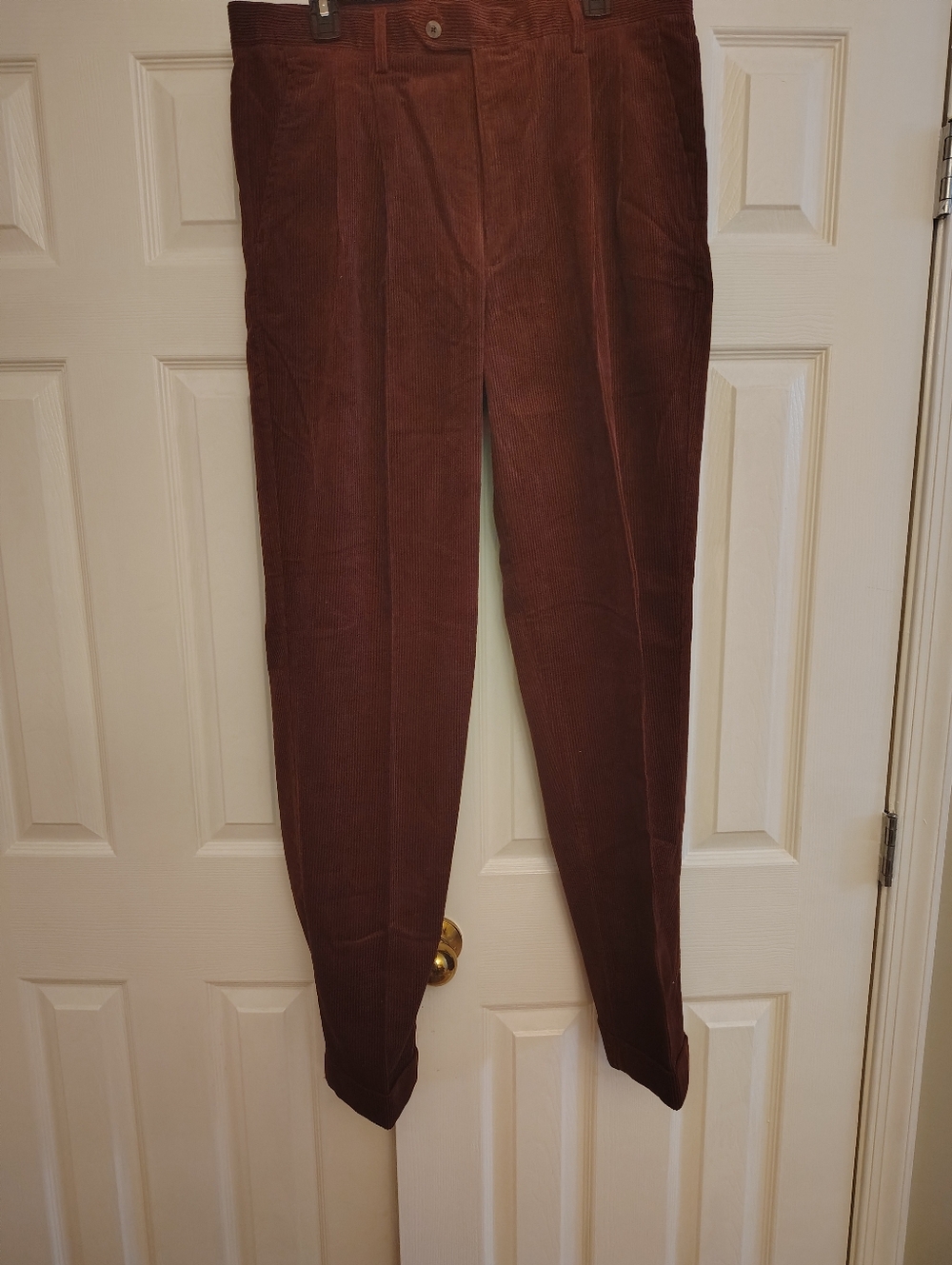 Oleg Cassini Men's Burgundy Corduroy Pants
